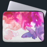 Funda Para Portátil farfalla<br><div class="desc">Raffinata decorata con delicate farfalle,  simbolo di leggerezza e trasformazione. Perfetta per aggiungere un tocco elegante e sognante a qualsiasi ambiente.</div>