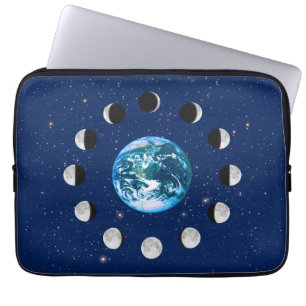 Funda Para Portátil Fases de la Tierra y la Luna, sobre un fondo de es