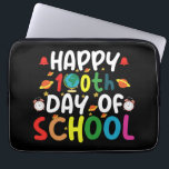 Funda Para Portátil Feliz 100° Día del Estudiante Escolar<br><div class="desc">Feliz 100° día de clases 100 días de camiseta de profesor de escuela</div>