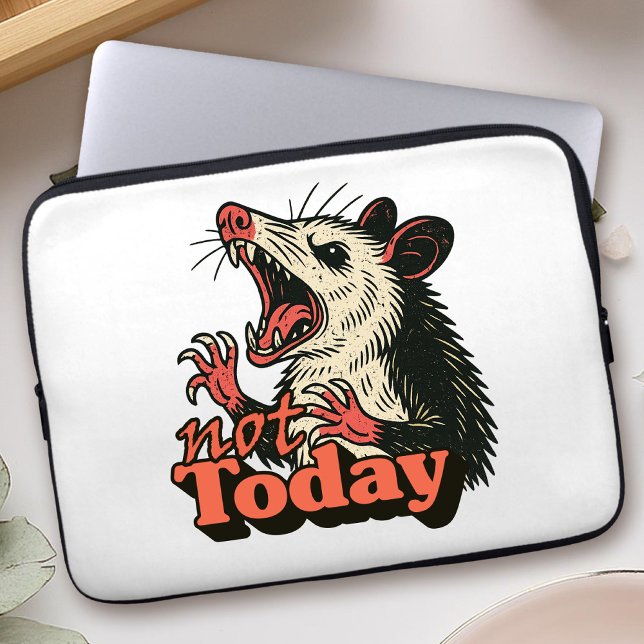 Funda Para Portátil Feral Angry Possum No Tipografía Actual (Make a fierce statement with this feral possum design
)