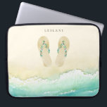 Funda Para Portátil Flip Flops botánicos de playa<br><div class="desc">Hermosas acuarelas floridas botánicas de la isla y follaje adornado con chanclas en la playa de arena,  manga personalizada para un ordenador portátil.</div>