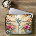 Funda Para Portátil Flor De Dragón Y Flores Silvestres<br><div class="desc">Proteja su laptop con esta hermosa funda de portátil que incluye una libélula y flores silvestres. Este es el regalo perfecto para cualquiera que ame estos maravillosos insectos.</div>