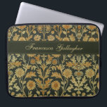 Funda Para Portátil Floral de oro de William Morris<br><div class="desc">Este diseño sencillo y elegante presenta un diseño inspirado en William Morris,  dorado y florido negro. Proteja su laptop o tablet con estilo. Añadir un nombre para personalizarlo. Hace un gran Navidad o un regalo del Día de la Madre. Creado por Simply Farmhouse Press.</div>