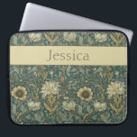 Funda Para Portátil Floral de primavera de William Morris<br><div class="desc">Este diseño floral añade estilo y gracia con su diseño de inspiración natural William Morris. El rico fondo verde azulado, marino, crema y roya tiene un toque antiguo. Proteja su laptop o tablet con estilo. Añadir un nombre para personalizarlo. Hace un gran Navidad o un regalo del Día de la...</div>