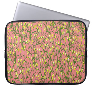 Funda Para Portátil Flores amarillas pequeñas y ramas en el fondo rosa