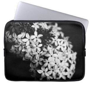 Funda Para Portátil flores negras y blancas