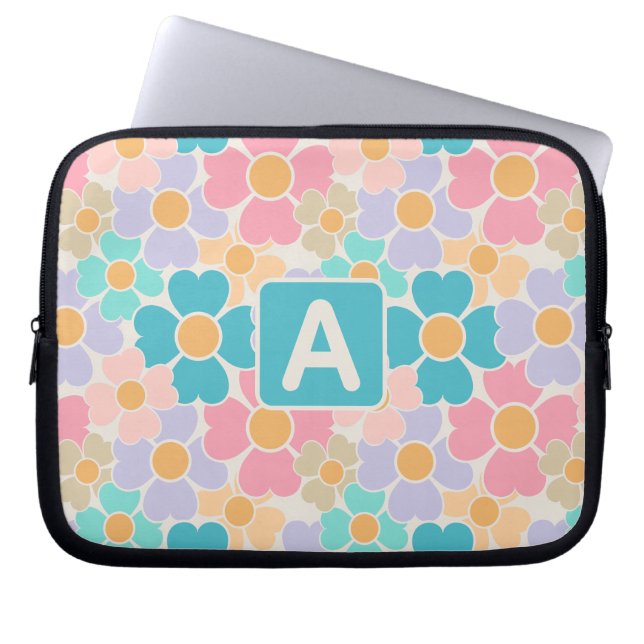 Funda Para Portátil Flores Pastel Monogramadas (Frente)