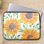 Funda Para Portátil Foliage de los girasoles amarillos<br><div class="desc">Esta manga única para ordenador portátil cuenta con un fondo de girasol acuático y follaje en tonos amarillos y verdes. Porque creamos nuestra obra de arte no encontrarás esta imagen exacta de otros diseñadores. Acuarela original © Michele Davies.</div>