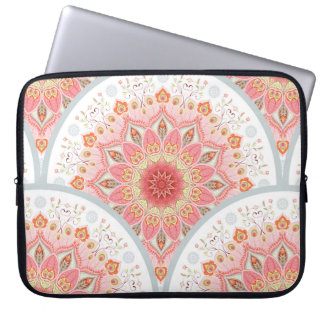 Funda Para Portátil Fondo incomparable con un adorno redondo. Orienta
