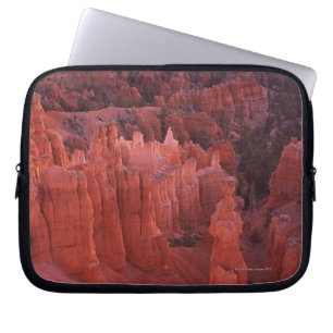 Funda Para Portátil Formaciones de roca dentadas en desierto