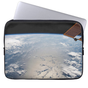 Funda Para Portátil Formaciones en la nube alrededor de la línea de so