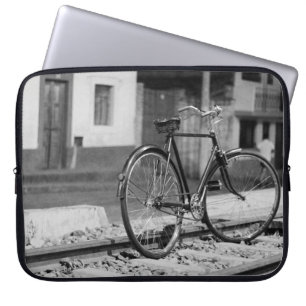 FUNDA PARA PORTÁTIL FOTO DE GRAYSCALE DE LA BICICLETA COMUTER
