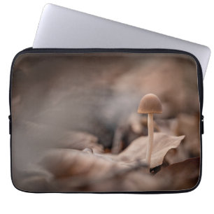 Funda Para Portátil Foto de la naturaleza del hongo pequeño