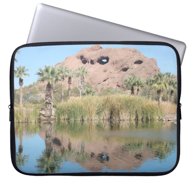 Funda Para Portátil Foto De Phoenix Arizona Butte Reflejada En El Lago (Frente)