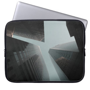 FUNDA PARA PORTÁTIL FOTOGRAFÍA DE BAJO ÁNGULO DE LOS EDIFICIOS A LA