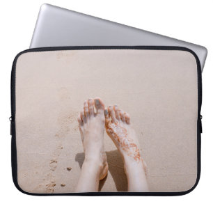 Funda Para Portátil Fotografía selectiva de los pies con tatuaje