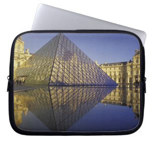 Funda Para Portátil FRANCIA, Reflexión de París, Pirámide. El Louvre