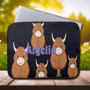 Funda Para Portátil Fun Monogram Highland Cow
