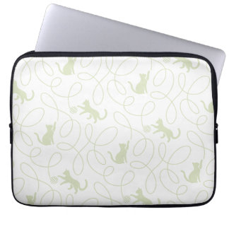 Funda Para Portátil Gato Juguetón y Patrón de Bola de Hilo Verde Salvi