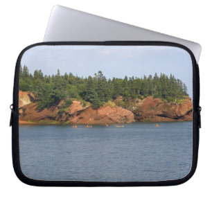 Funda Para Portátil Gente en kayak de mar en la Bahía de Fundy en St.