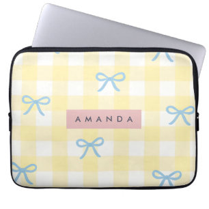 Funda Para Portátil Gingham Amarillo Personalizado y Lazo Azul Pastel