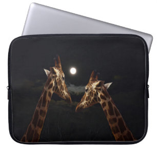 Funda Para Portátil Giraffe Love In The Moonlight,