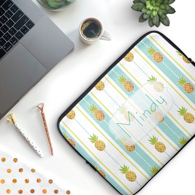 Funda Para Portátil Glam Purpurina Piña tropical y rayas y puntos (50s style Pineapples & Stripes  Pattern Laptop Sleeve with custom name plate)
