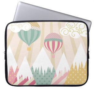 Funda Para Portátil Globo de aire caliente rosa y escena de montaña