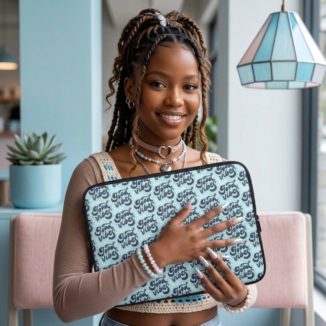 Funda para Portátil Good Vibes (Subido por el creador)