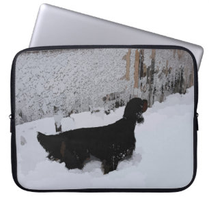 Funda Para Portátil Gordon Setter en una tormenta de nieve en una comp