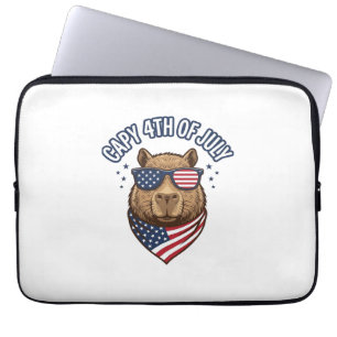 Funda Para Portátil Gorra 4 de julio Diseño de vector de carpincho pat