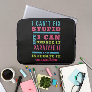 Funda Para Portátil Gracioso CRNA / Anestesiólogo no puede arreglar es