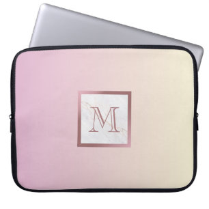 Funda Para Portátil Gradiente de vainilla rosada de mármol con monogra