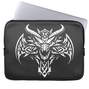 Funda Para Portátil    Gráfico de Cabeza de Demonio Tribal por BurnsIn