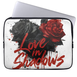 Funda Para Portátil Gráfico romántico oscuro con rosas negras y rojas
