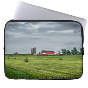 Funda Para Portátil Granjas Granja roja y silo en primavera