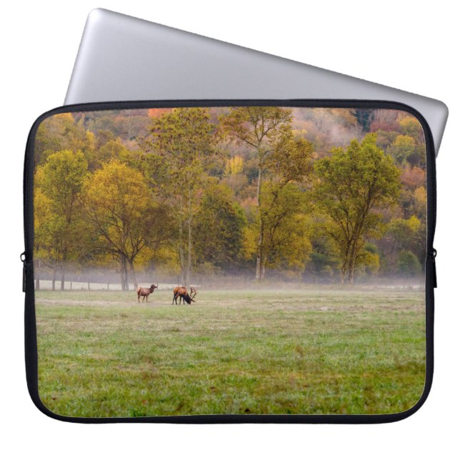 Funda para portátil Grazing Elk Couple de 15" (Frente)
