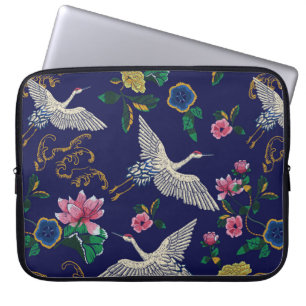 Funda Para Portátil Grúas, olas y flores japonesas. Embroidery ill