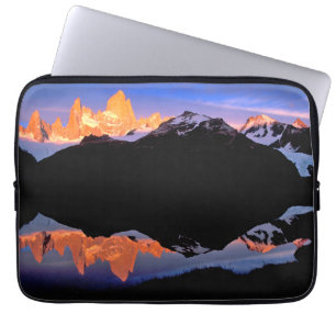 Funda Para Portátil Grupo Fitz Roy Reflejado en Lagos Glaciares