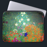 Funda Para Portátil Gustav Klimt Flower Garden<br><div class="desc">Portátil Sleeve con el jardín de flores de pintura al óleo de Gustav Klimt (1906). Un bonito jardín de flores moradas,  rojas,  blancas,  azules y naranjas. Un gran regalo para los amantes del arte Art Nouveau y austriaco.</div>