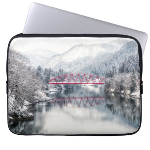 Funda Para Portátil Hielo y nieve Puente rojo en invierno, Japón