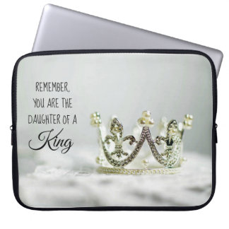 Funda Para Portátil Hija de un rey con corona blanca