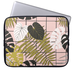 Funda Para Portátil Hojas tropicales, flores, patrón pintado a mano.
