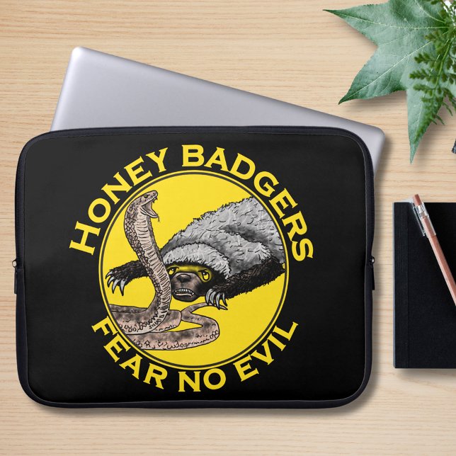 Funda Para Portátil Honey Badgers No Miedo A Una Cita Malvada (Honey badgers fear no evil quote badass honey verses snake art black and yellow laptop sleeve)