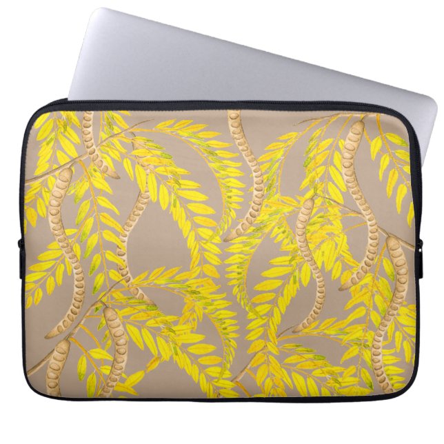 Funda Para Portátil Honey Locust en una manga para portátiles (Frente)