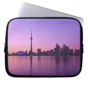 Funda Para Portátil Horizonte de Toronto por la noche, Ontario, Canadá