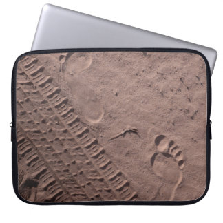 Funda Para Portátil Huellas de pies en la arena