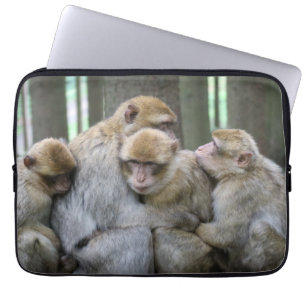 Funda Para Portátil Hug Photography de grupo de familias de cute simie