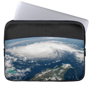Funda Para Portátil Huracán Dorian Sobre El Océano Atlántico.