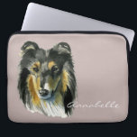 Funda Para Portátil Ilustracion de la acuarela del perro del collie<br><div class="desc">Ésta es una pintura de un perro de mirada real del collie. Ella tiene piel del moreno,  del negro,  y blanca.</div>